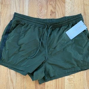 COPY - Athleta Expedition shorts NWT